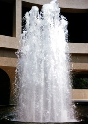 1984-08-A12
