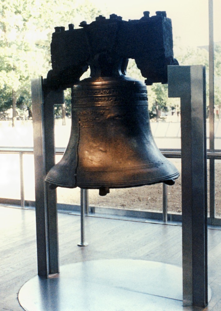 1985-06-A06
