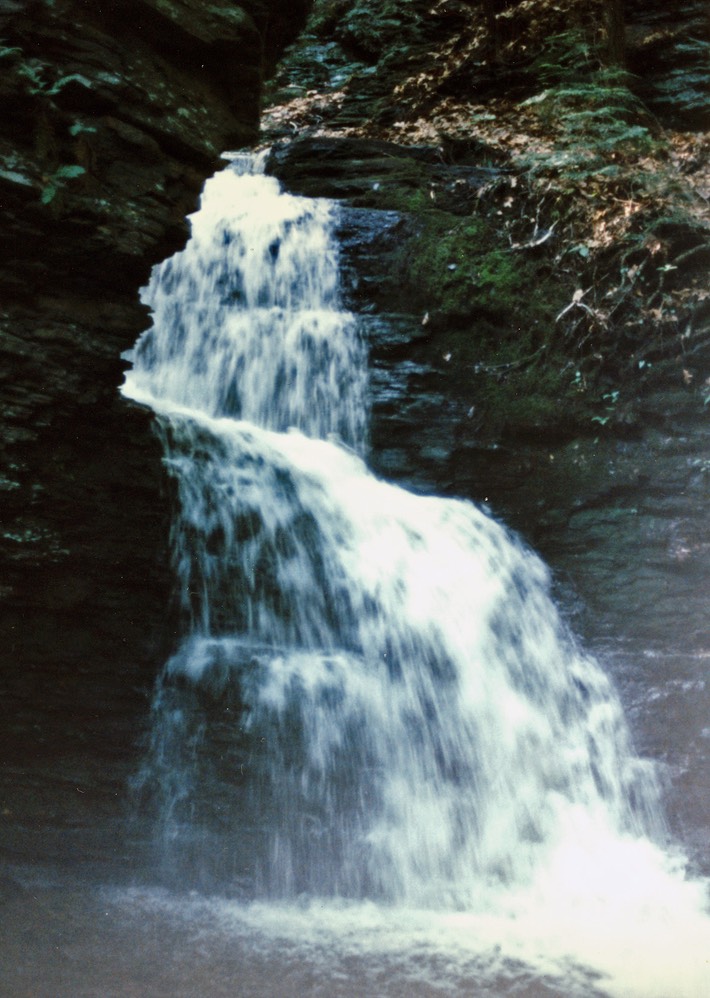 1987-06-A10