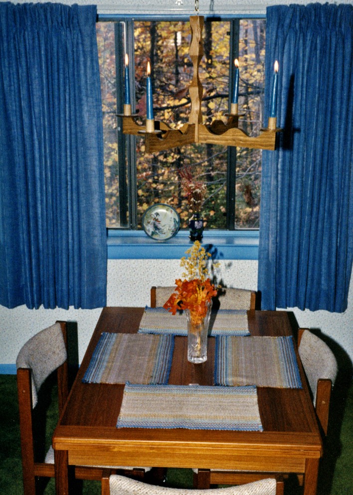 1987-11-A01.jpg