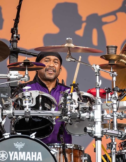 DMB 4